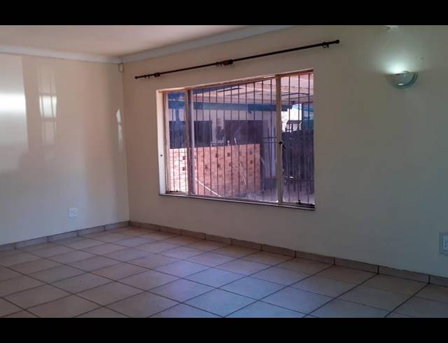 3 BEDROOM PROPERTY TO RENT IN WITPOORTJIE